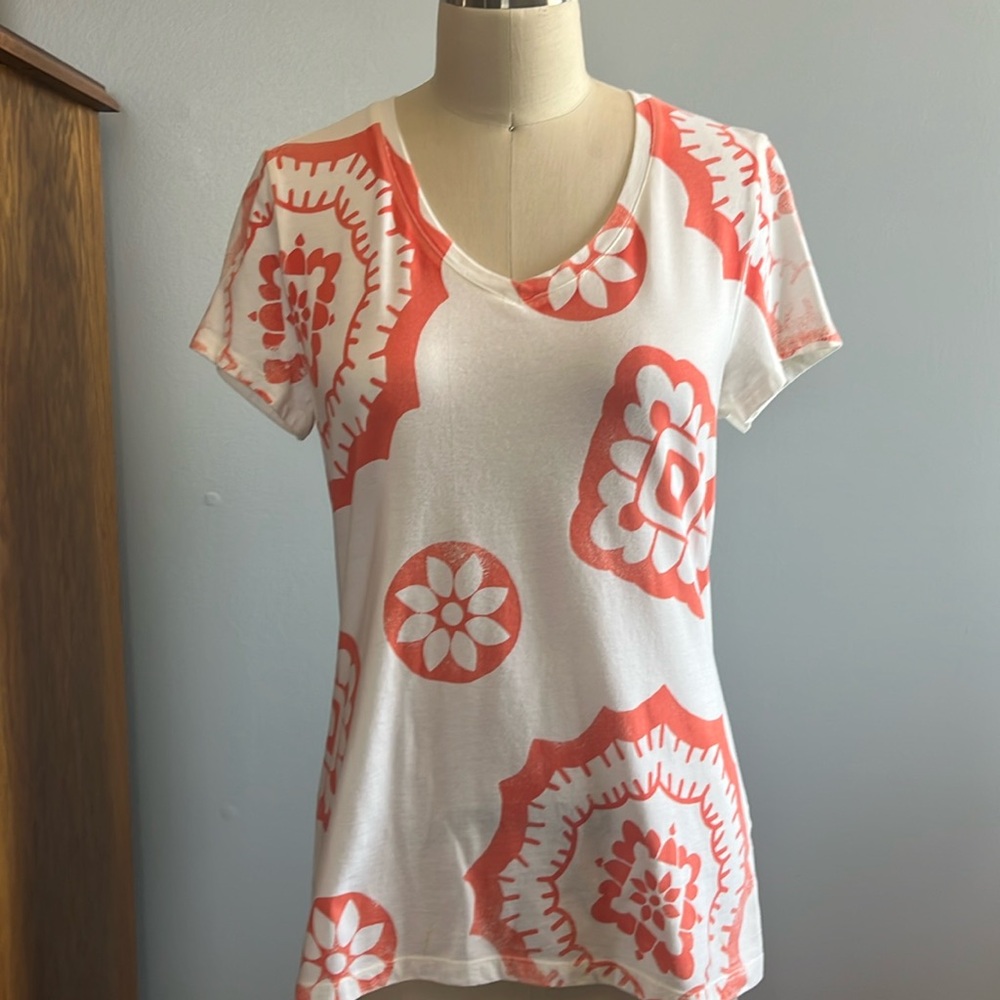 Tommy Hilfiger orange and white short sleeve tee